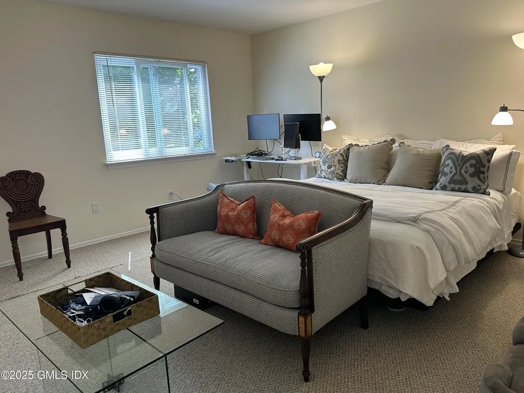 6 Nassau Place Cos Cob CT 06807