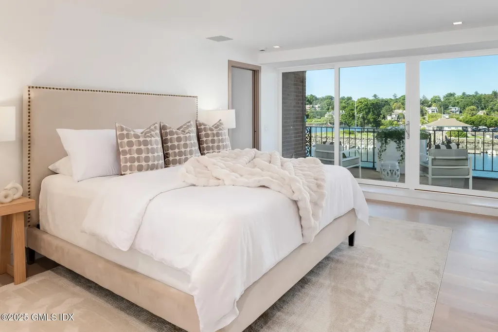 636 Steamboat Road Greenwich CT 06830