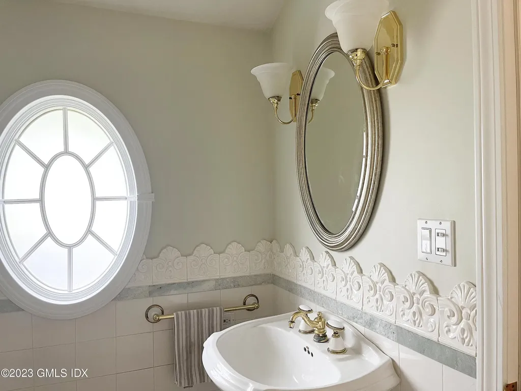 30 Split Timber Place Riverside CT 06878