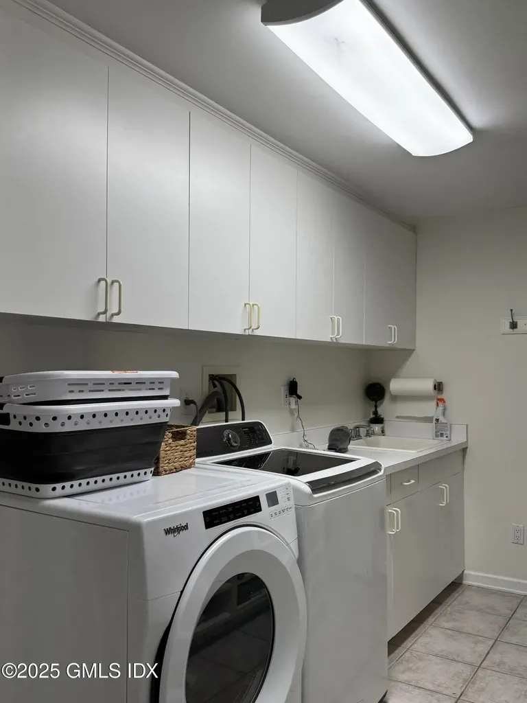 30 Split Timber Place Riverside CT 06878