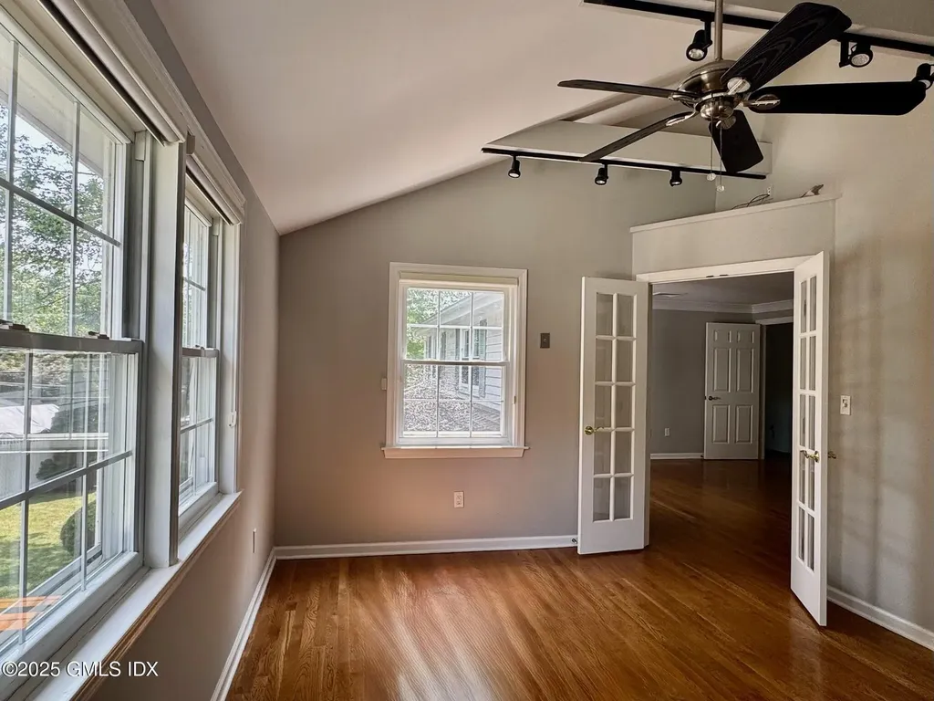 30 Split Timber Place Riverside CT 06878