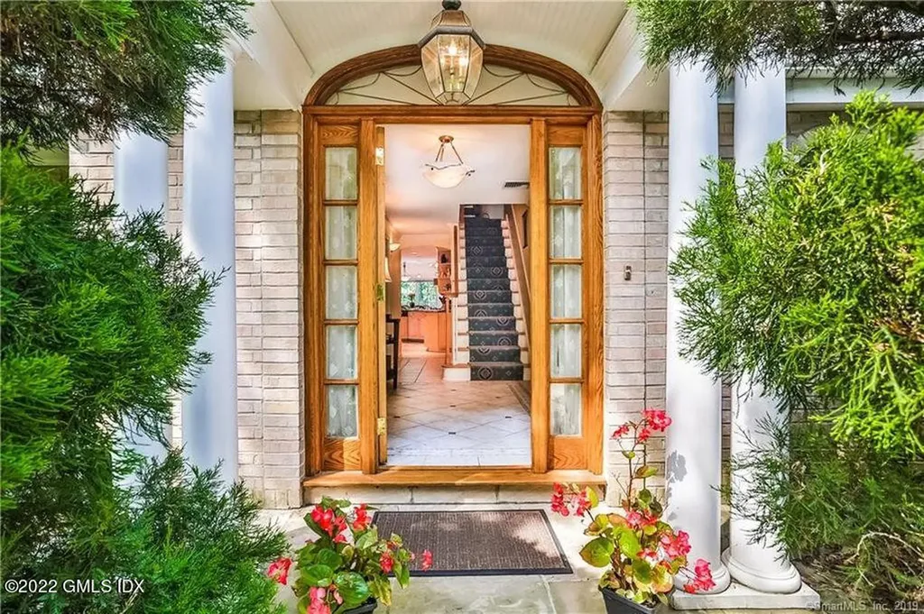 30 Split Timber Place Riverside CT 06878