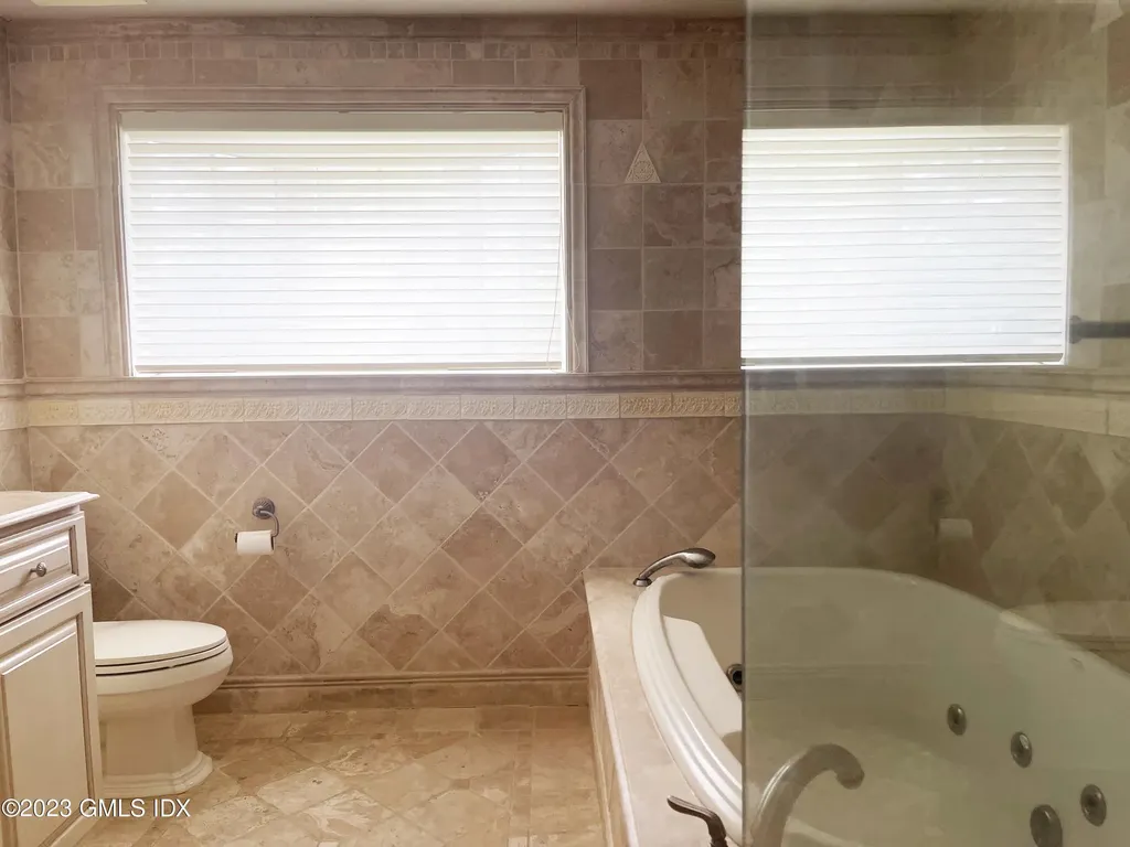 30 Split Timber Place Riverside CT 06878