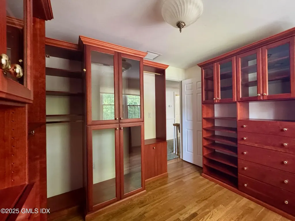 30 Split Timber Place Riverside CT 06878