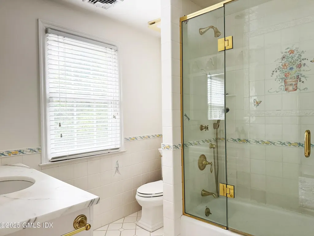 30 Split Timber Place Riverside CT 06878