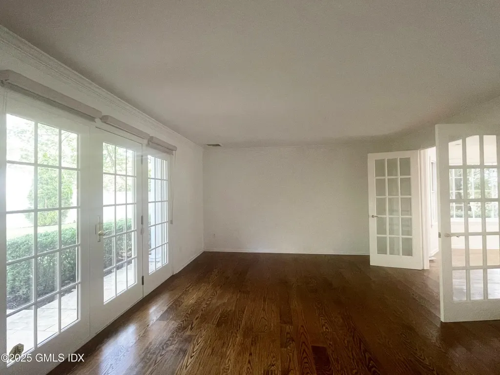 30 Split Timber Place Riverside CT 06878