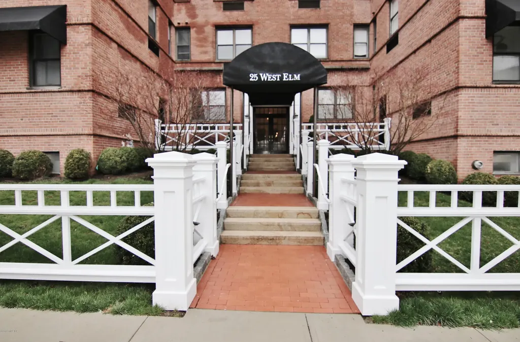 25 W Elm Street Greenwich CT 06830