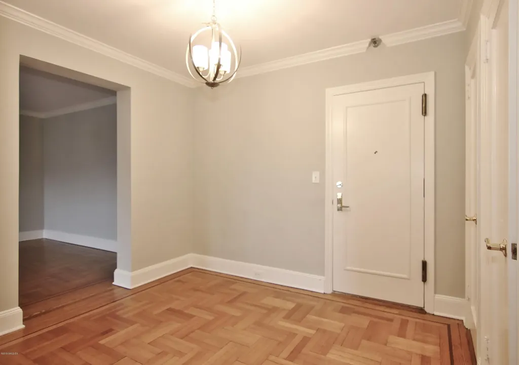 25 W Elm Street Greenwich CT 06830