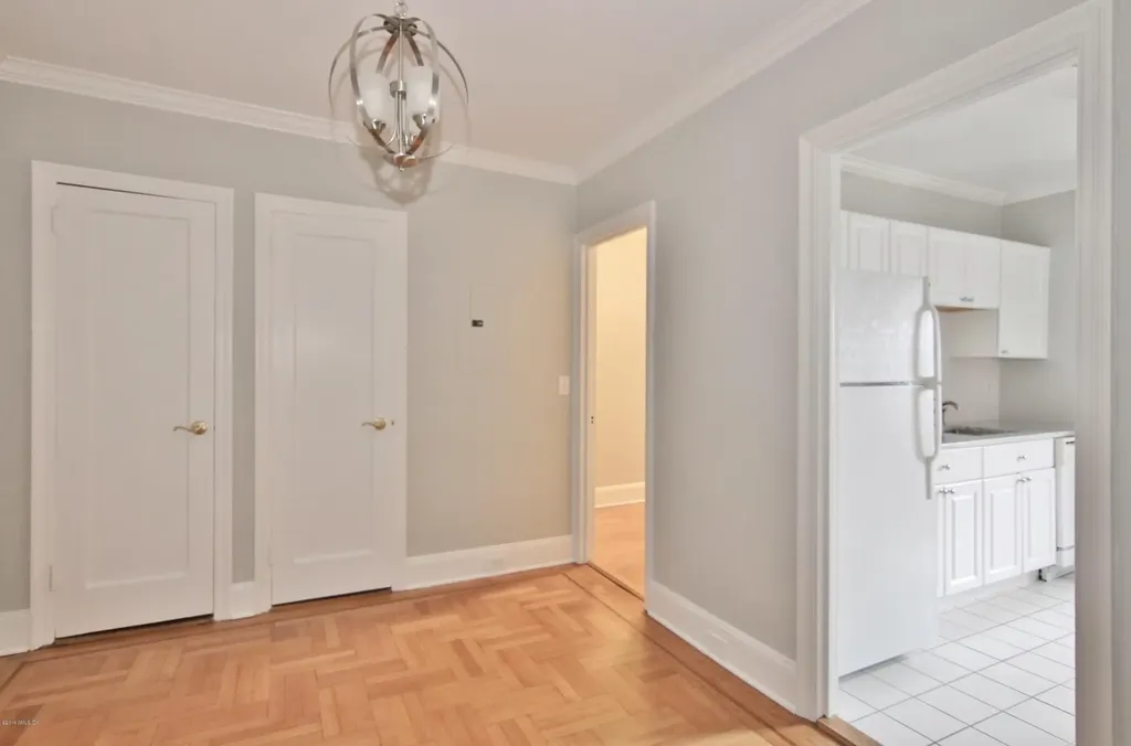 25 W Elm Street Greenwich CT 06830