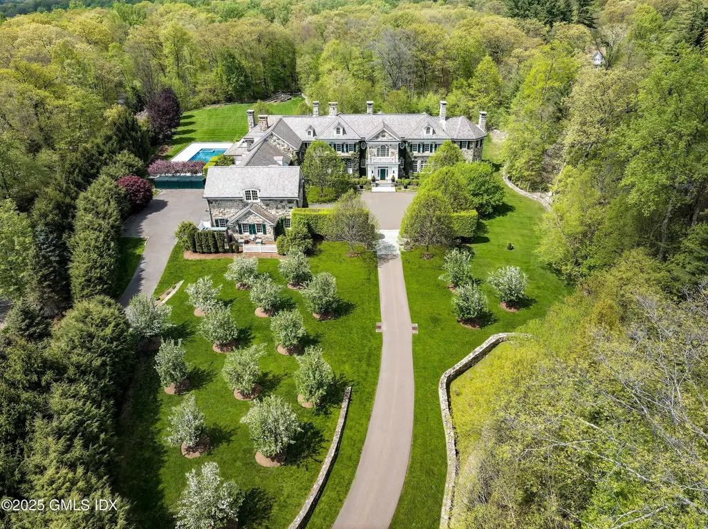 11 Langhorne Lane Greenwich CT 06831