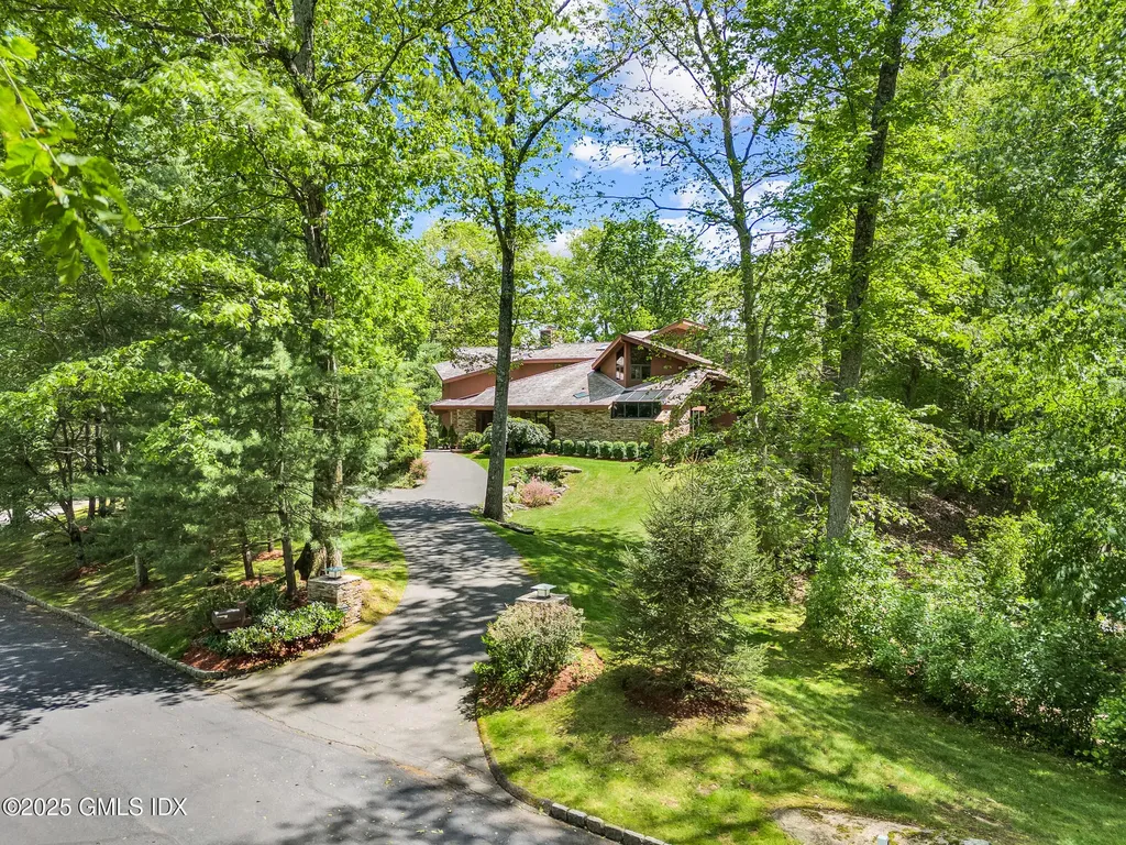 12 Stallion Trail Greenwich CT 06831