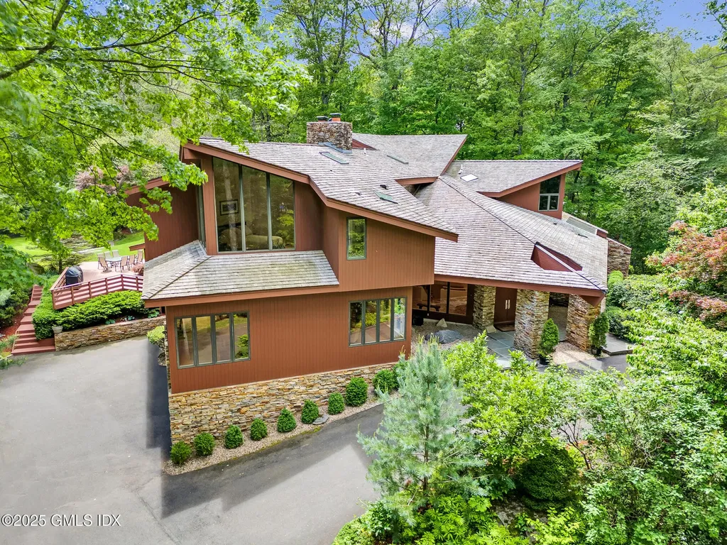 12 Stallion Trail Greenwich CT 06831