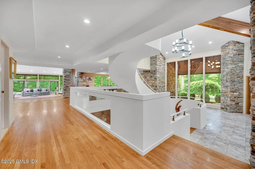 12 Stallion Trail Greenwich CT 06831