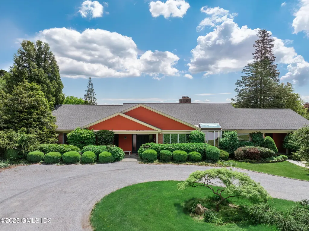 21 Aiken Road Greenwich CT 06831