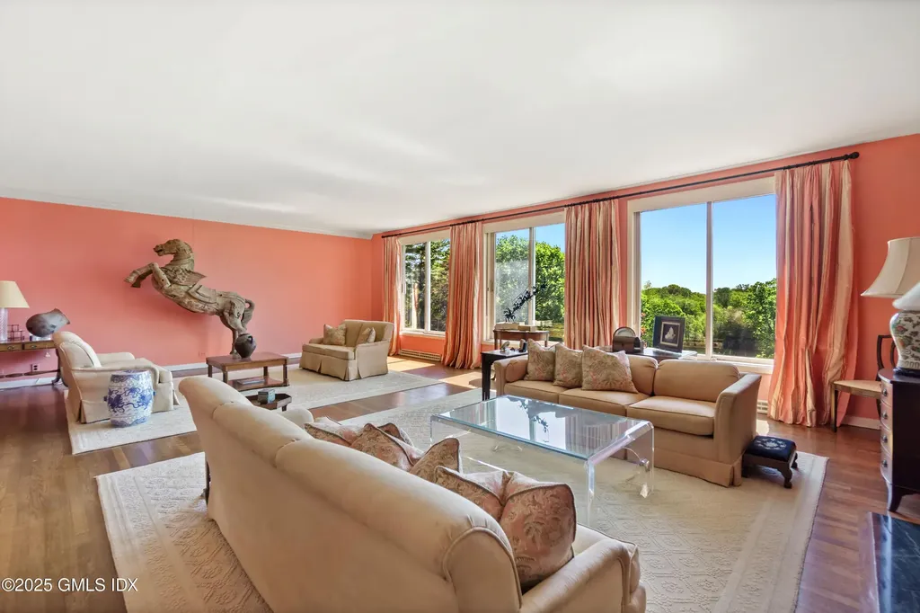 21 Aiken Road Greenwich CT 06831