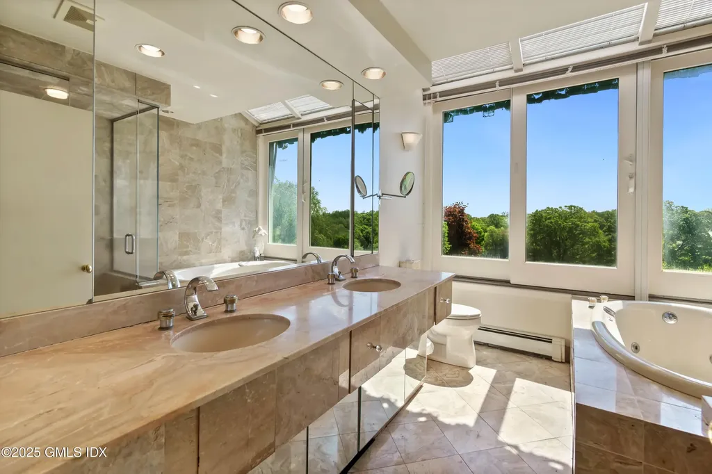 21 Aiken Road Greenwich CT 06831