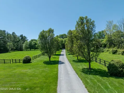 21 Aiken Road Greenwich CT 06831