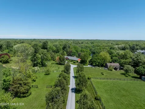 21 Aiken Road Greenwich CT 06831