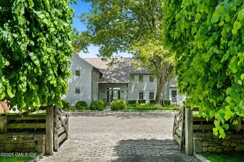945 Oenoke Ridge New Canaan CT 06840