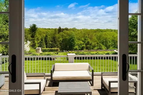 945 Oenoke Ridge New Canaan CT 06840