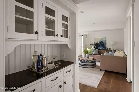 945 Oenoke Ridge New Canaan CT 06840