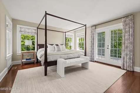 945 Oenoke Ridge New Canaan CT 06840