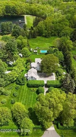 945 Oenoke Ridge New Canaan CT 06840