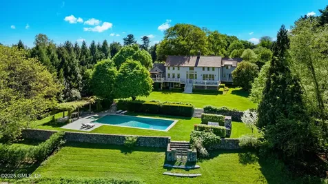 945 Oenoke Ridge New Canaan CT 06840