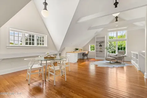 945 Oenoke Ridge New Canaan CT 06840