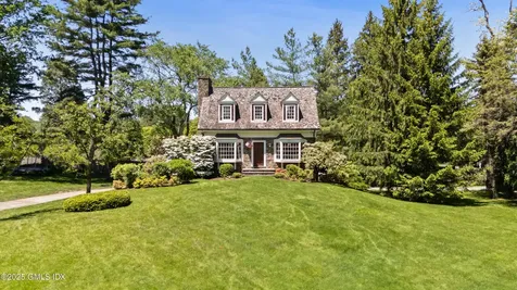 280 Round Hill Road Greenwich CT 06831