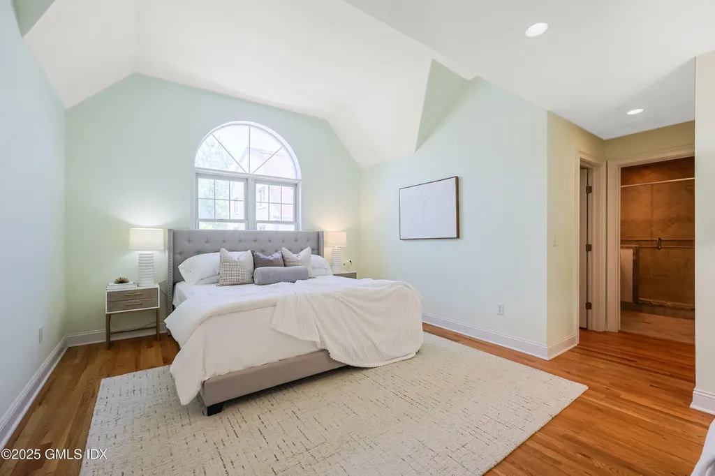 51 Forest Avenue Old Greenwich CT 06870