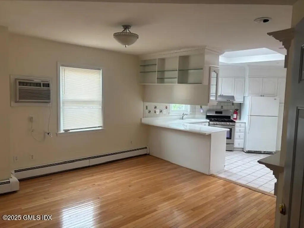 49 S Water Street Greenwich CT 06830