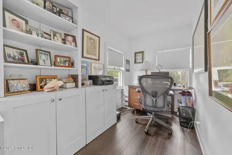 1 Cherry Lane Old Greenwich CT 06870