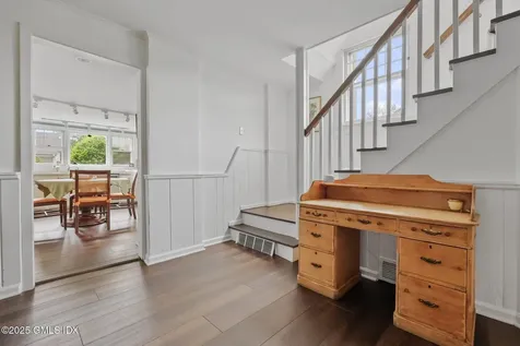 1 Cherry Lane Old Greenwich CT 06870