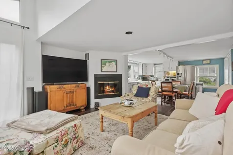 1 Cherry Lane Old Greenwich CT 06870