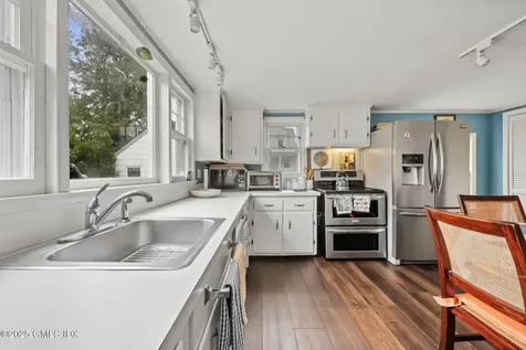 1 Cherry Lane Old Greenwich CT 06870