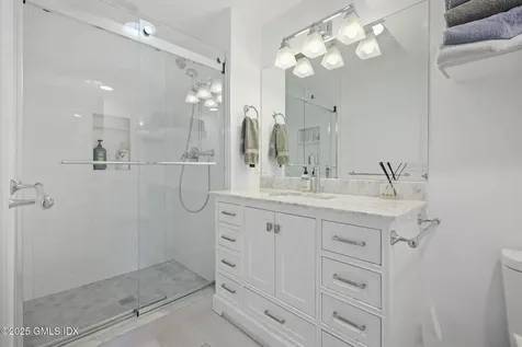 1 Cherry Lane Old Greenwich CT 06870