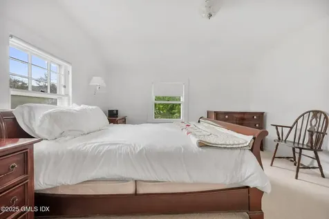 1 Cherry Lane Old Greenwich CT 06870