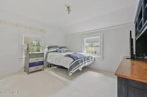 1 Cherry Lane Old Greenwich CT 06870