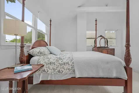 1 Cherry Lane Old Greenwich CT 06870