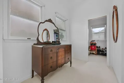 1 Cherry Lane Old Greenwich CT 06870