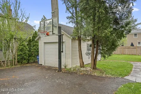 1 Cherry Lane Old Greenwich CT 06870