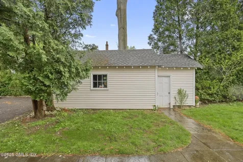 1 Cherry Lane Old Greenwich CT 06870