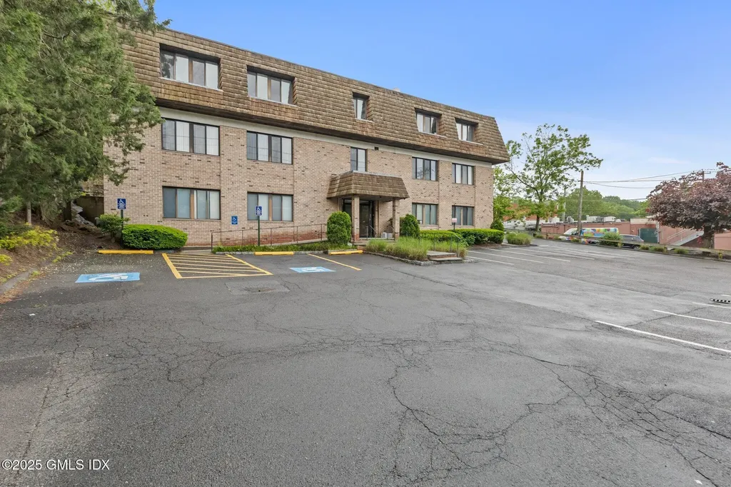 7 Riversville Road Greenwich CT 06831