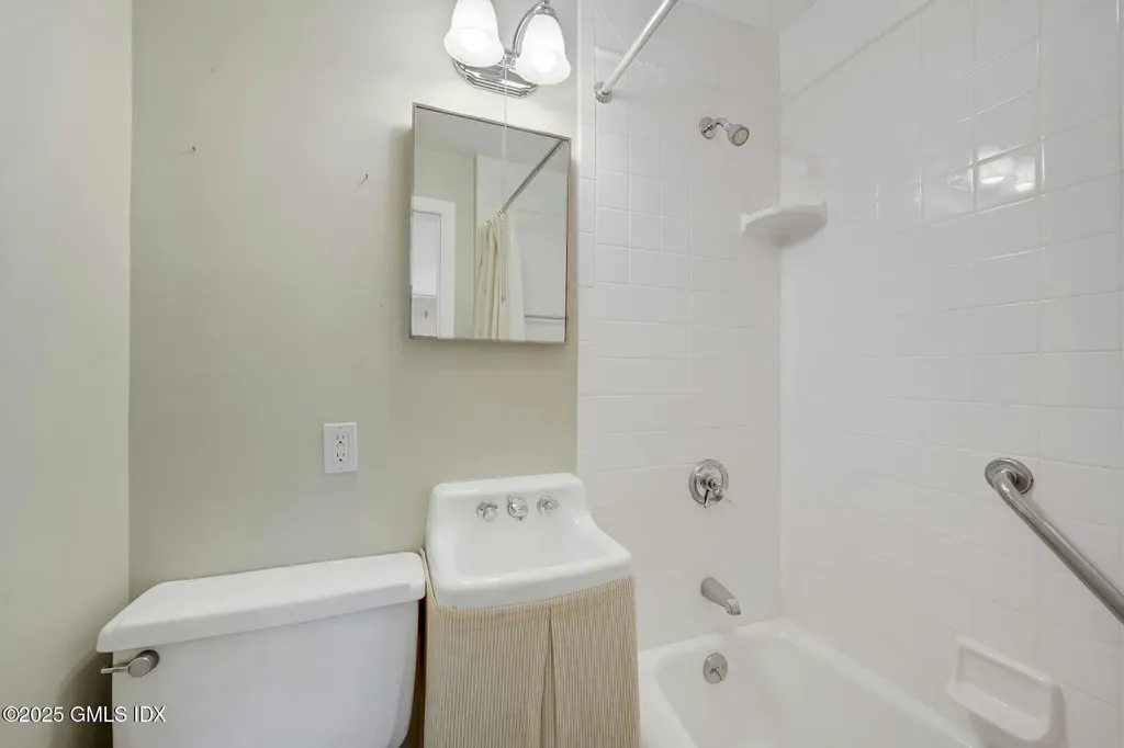 6 Perryridge Road Greenwich CT 06830