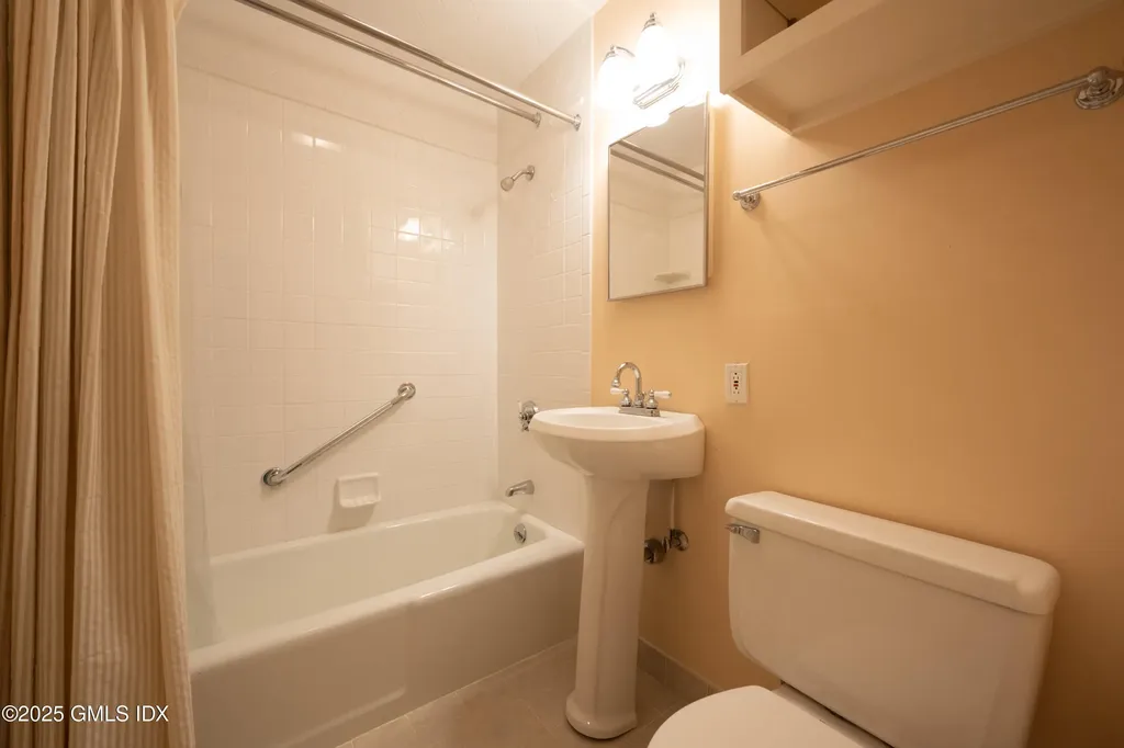 6 Perryridge Road Greenwich CT 06830