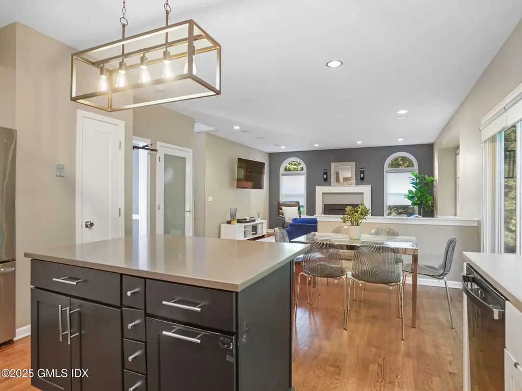 10 Wilton Hunt Road Wilton CT 06897