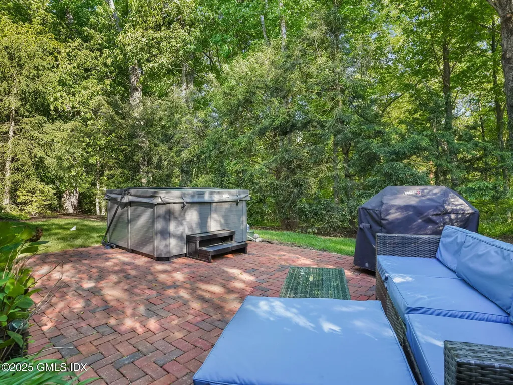 10 Wilton Hunt Road Wilton CT 06897