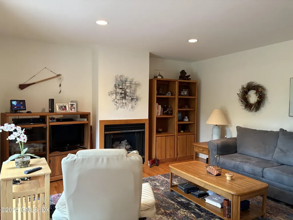 7 Brook Crossway Greenwich CT 06831