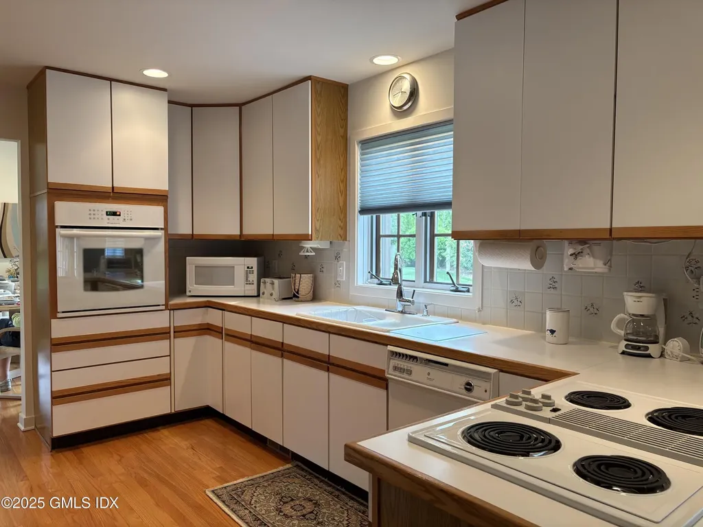 7 Brook Crossway Greenwich CT 06831